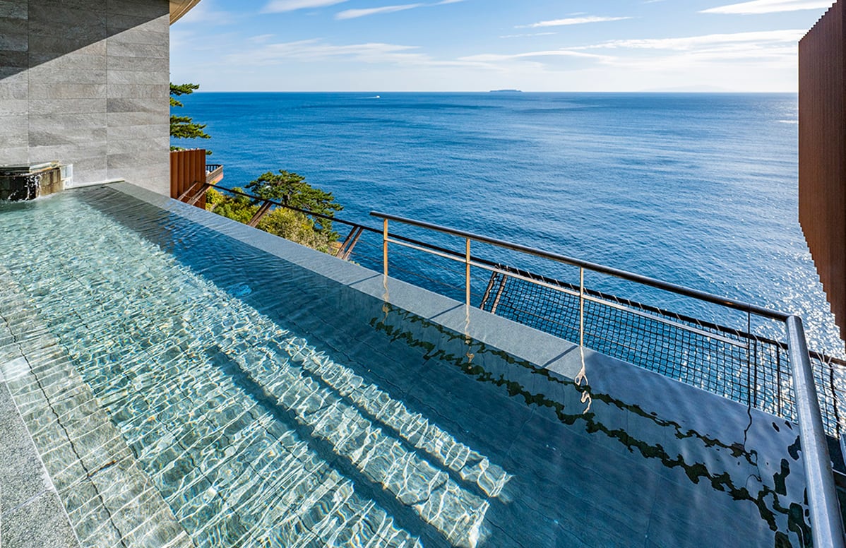 温泉で1年の疲れを癒やす、ぜいたくな時間を